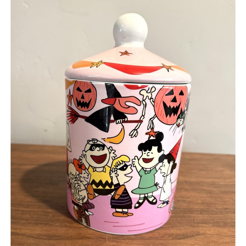 Peanuts Gang Snoopy Pink Halloween Party Ceramic Candy or Cookie Jar Canister
